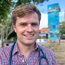 Dr Stuart Barfield