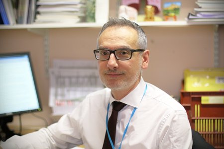 Dr David Farrugia