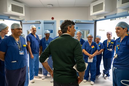 PM Rishi Sunak and Cheltenham MP Alex Chalk visits Surgical Unit at Gloucestershire Hospitals