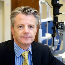 Mr Richard Caesar, Consultant Ophthalmologist