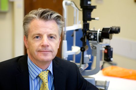 Mr Richard Caesar, Consultant Ophthalmologist